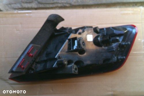 AUDI A3 SPORTBACK LED 12-17 LEWA TYLNA LAMPA LED ORYGINAŁ 8V4945095D - 2