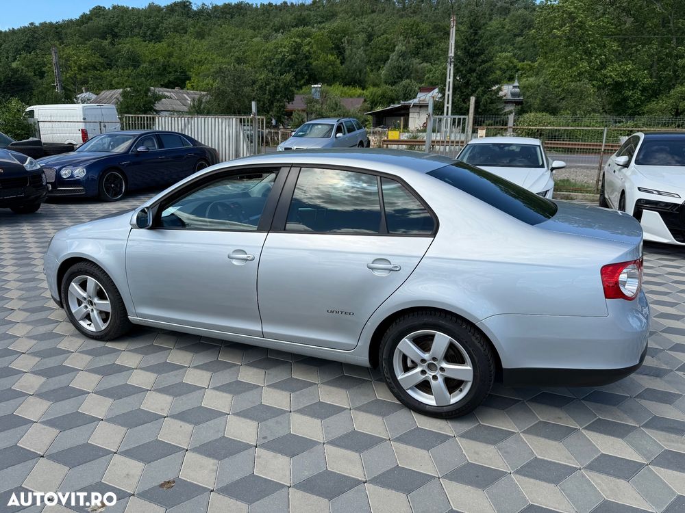 Volkswagen Jetta 1.4 TSI Highline - 4