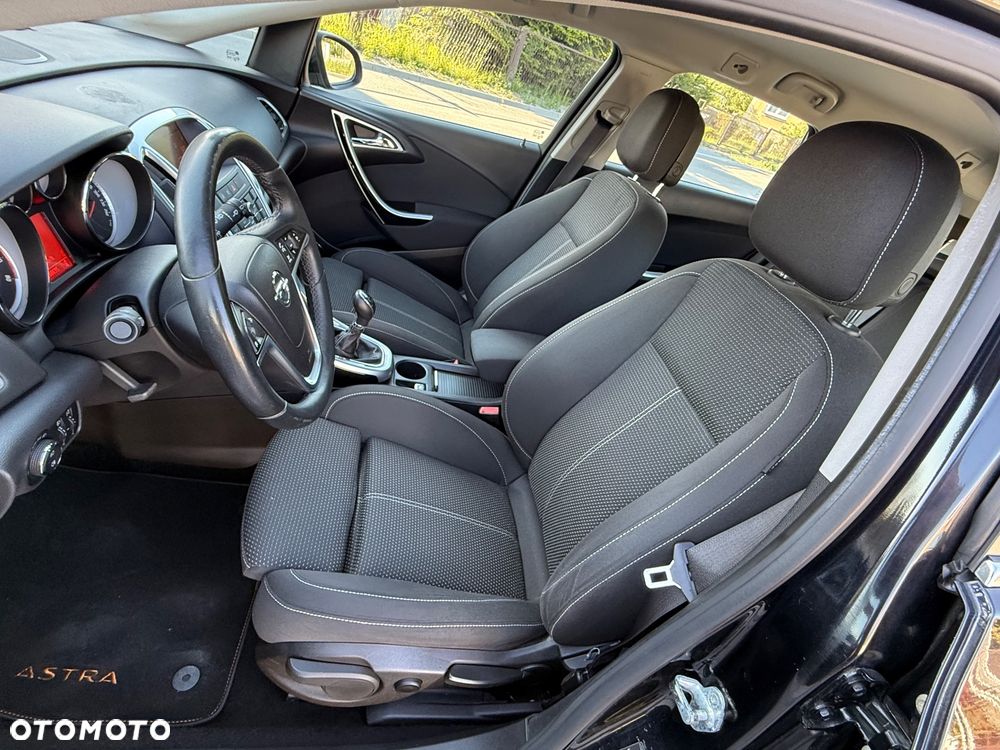 Opel Astra 1.4 T Sport - 25