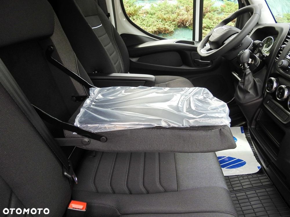 Iveco DAILY 35S18 NOWY PLANDEKA WEBASTO KLIMATYZACJA TEMPOMAT ASO  180KM - 37