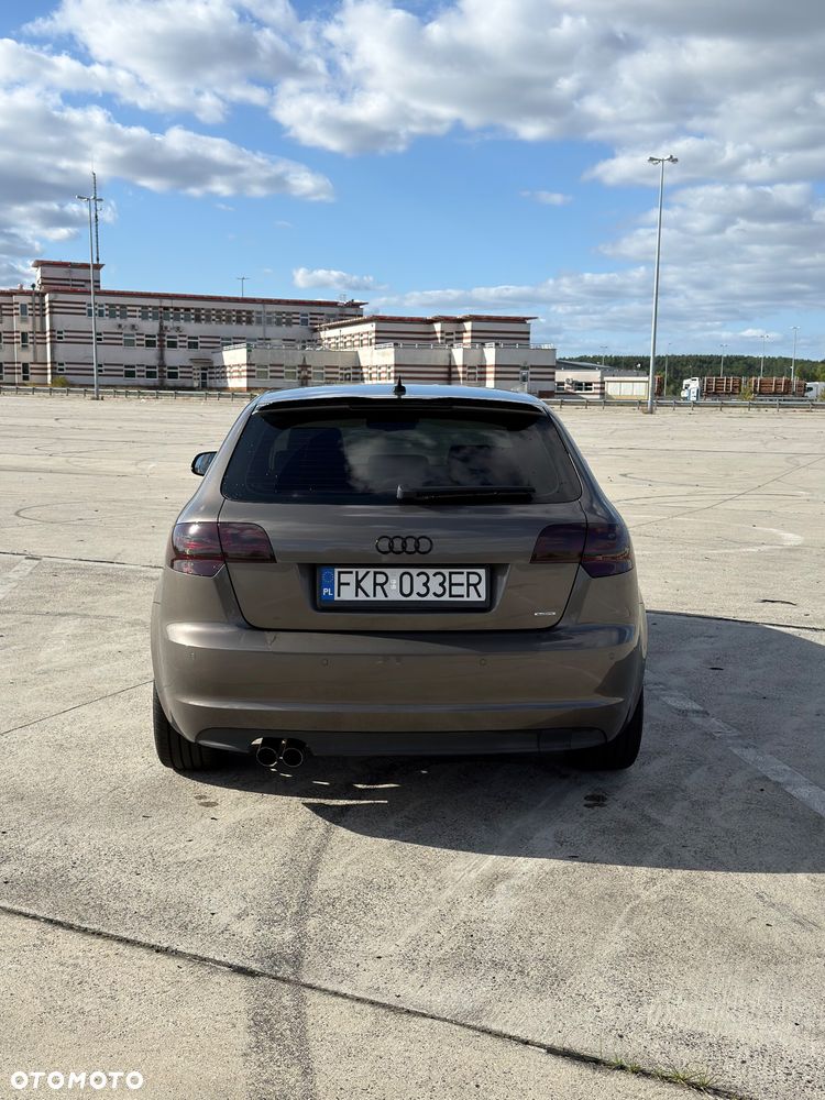 Audi A3 Sportback 2.0 TDI DPF Quattro Attraction - 6