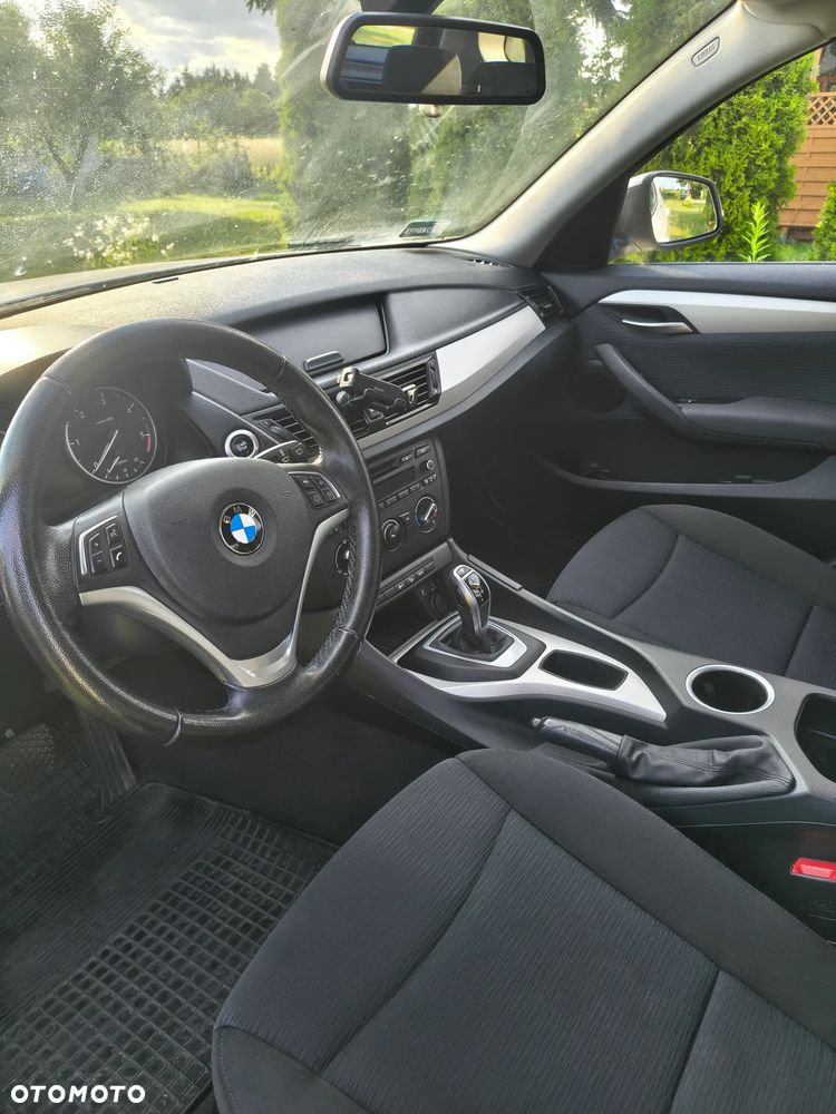 BMW X1 xDrive18d xLine - 8