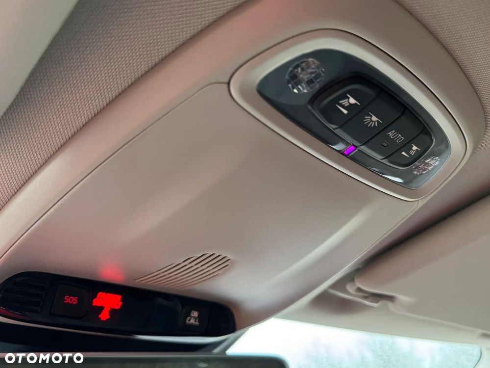 Volvo V40 Cross Country D3 - 22