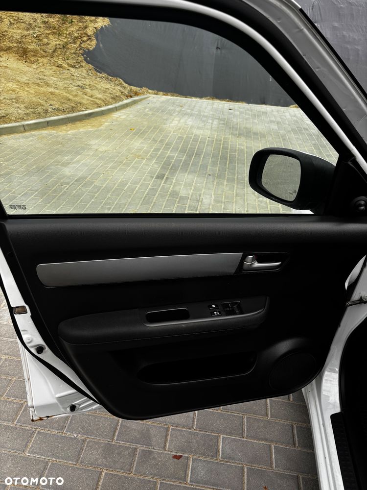 Suzuki Swift - 13