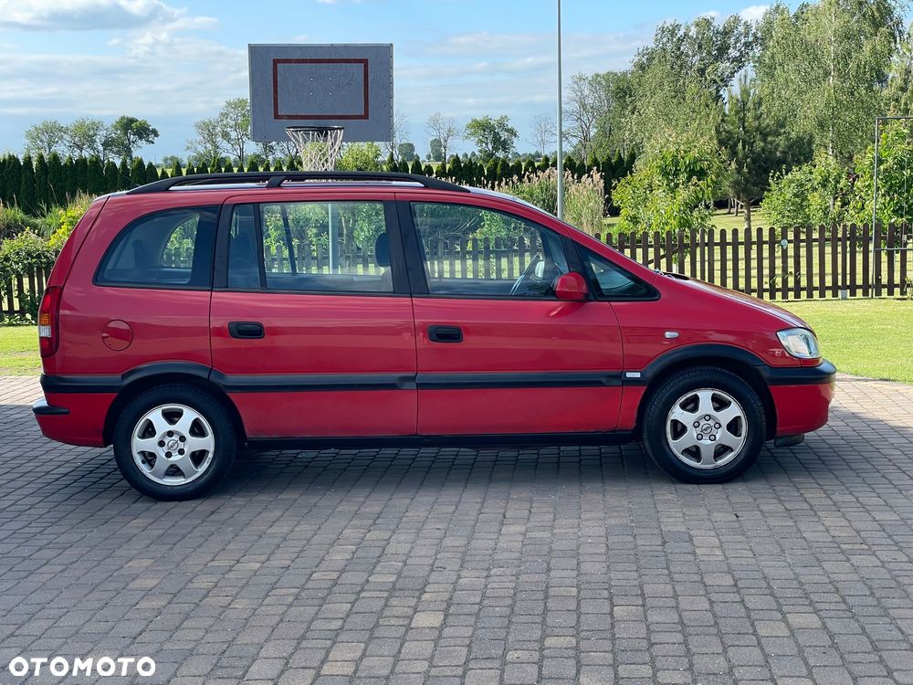 Opel Zafira 1.6 16V Elegance - 10