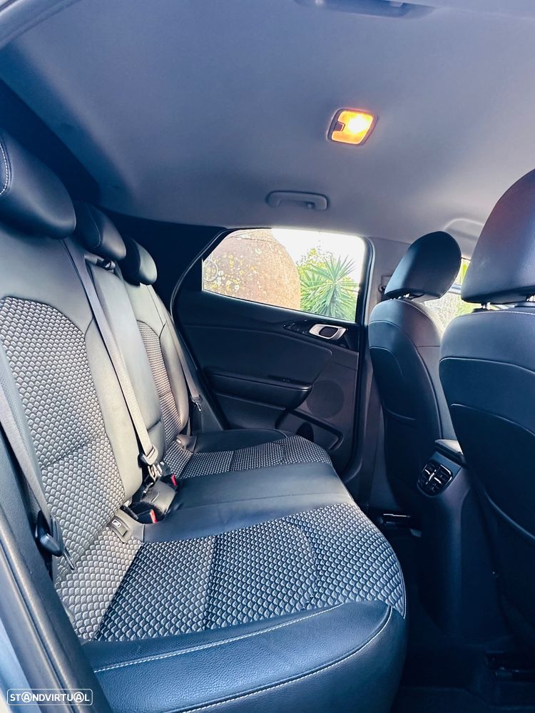 Kia XCeed 1.0 T-GDi Tech - 13