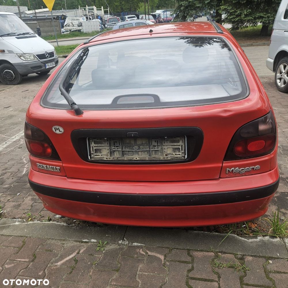Renault Megane (1996) 1,4 B 55 kW / 75 KM (kod lak: 727 pojazd na części - 11