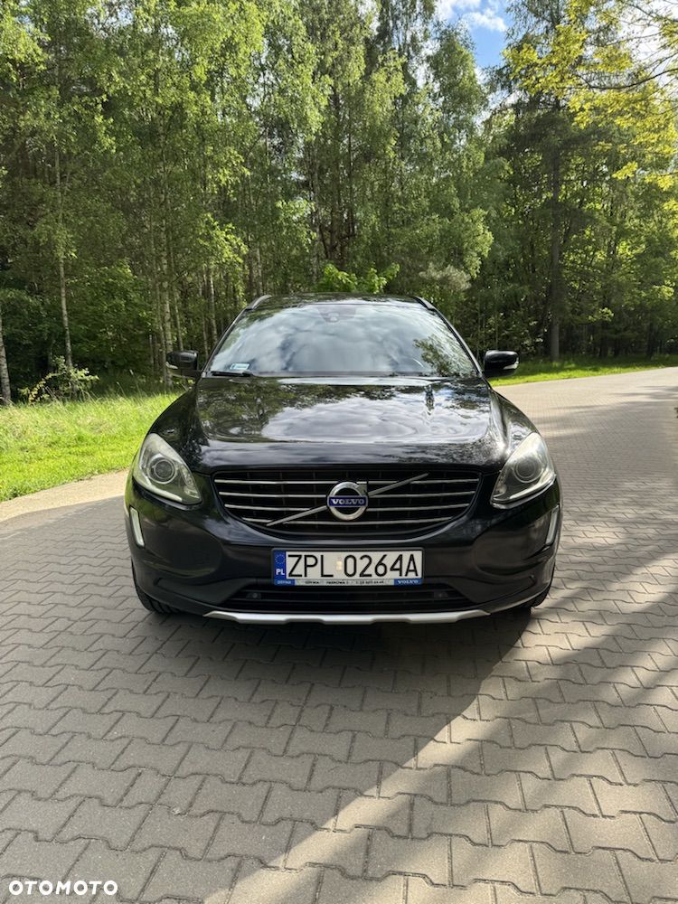 Volvo XC 60 D5 AWD Momentum - 2