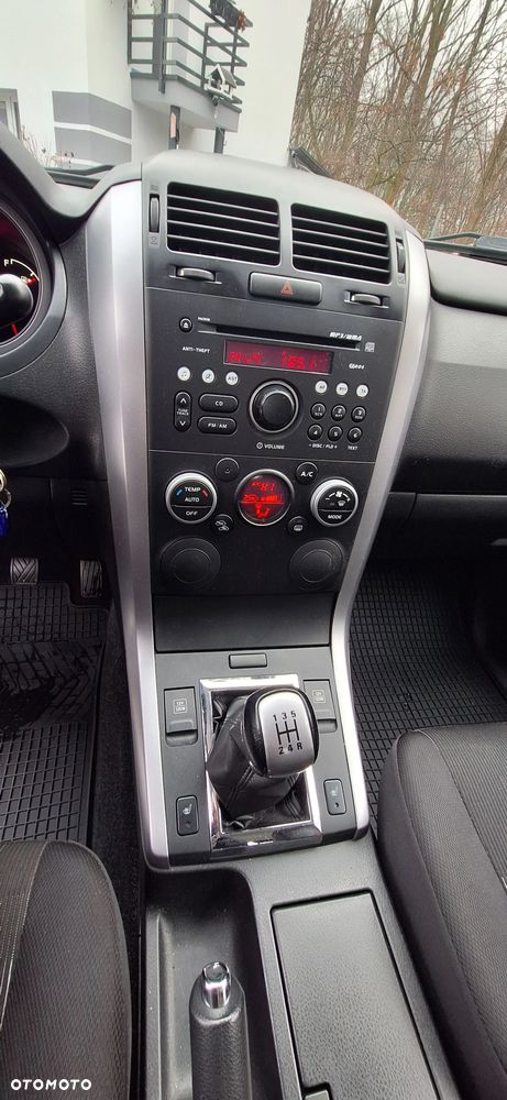 Suzuki Grand Vitara 1.6 Comfort - 18