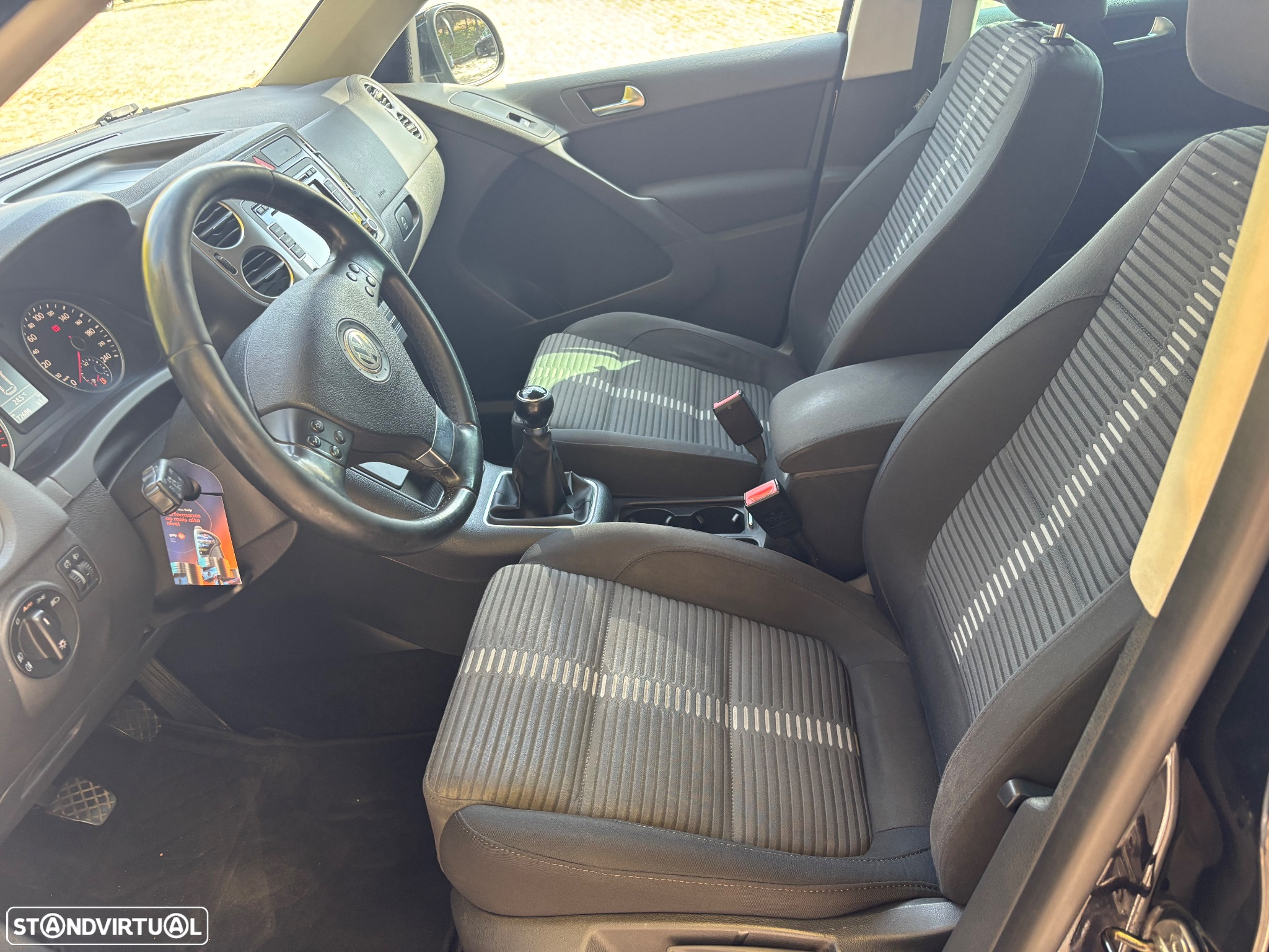 VW Tiguan 1.4 TSI Trend BlueMotion - 11