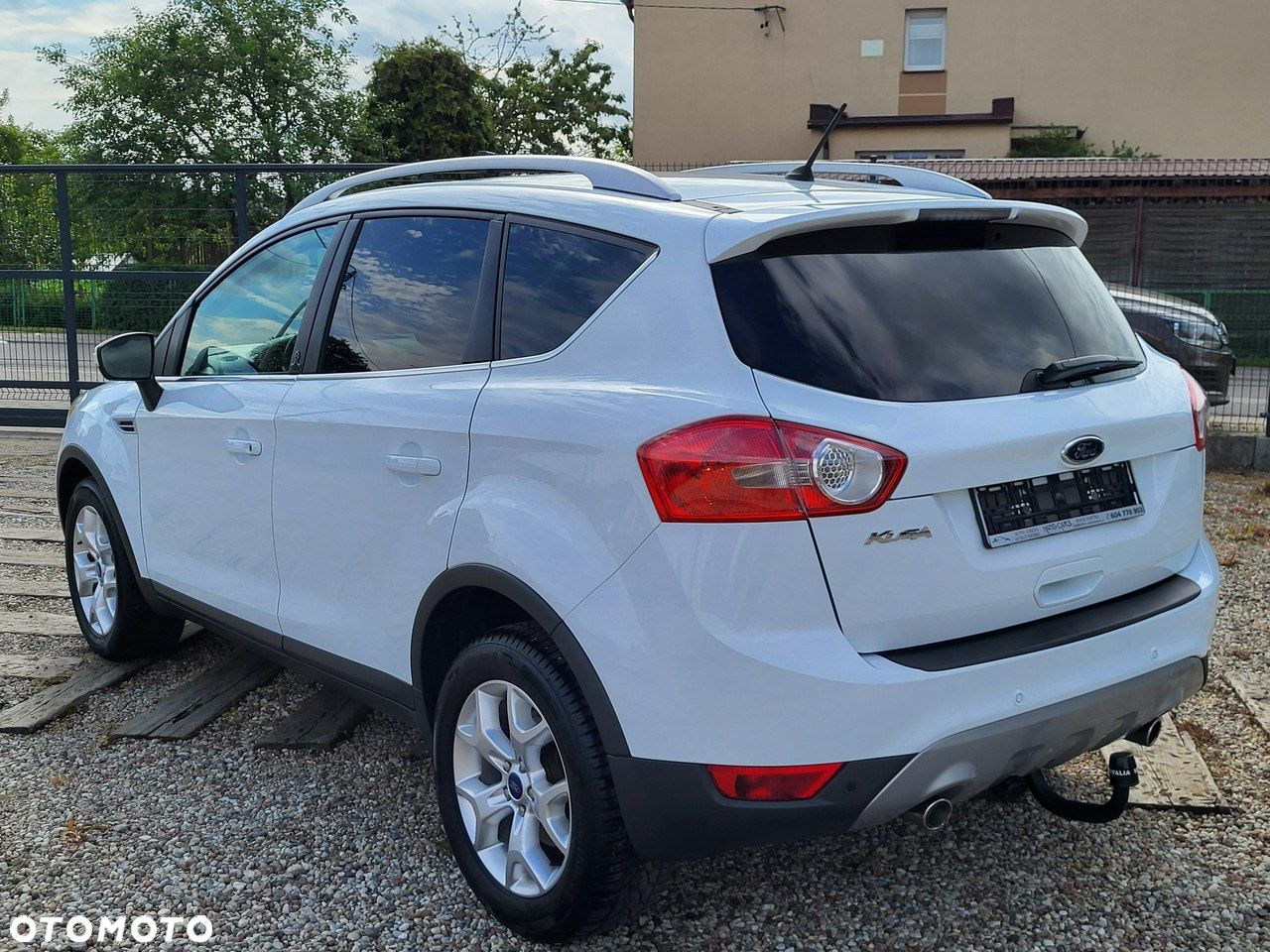 Ford Kuga - 4