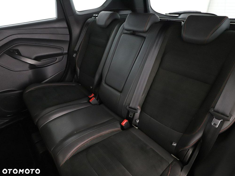 Ford Kuga 1.5 EcoBoost 2x4 ST-Line - 18