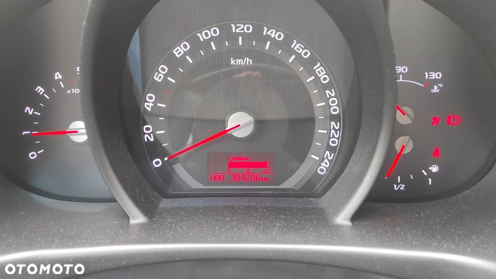 Kia Sportage 1.7 CRDI L 2WD - 12