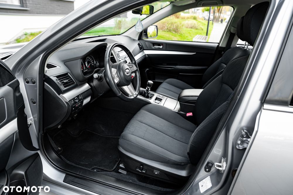 Subaru Legacy 2.0i Trend - 17