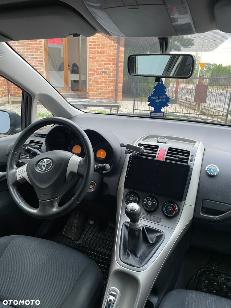 Toyota Auris 1.4 VVT-i - 10