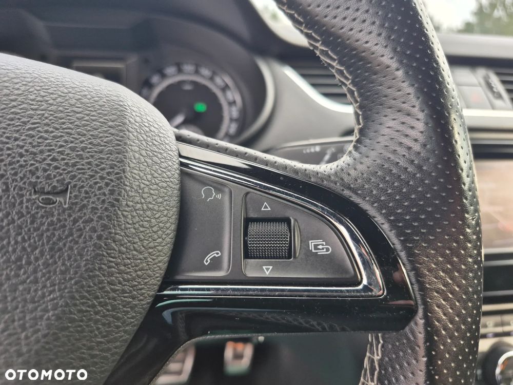 Skoda Octavia 2.0 TDI RS DSG - 19