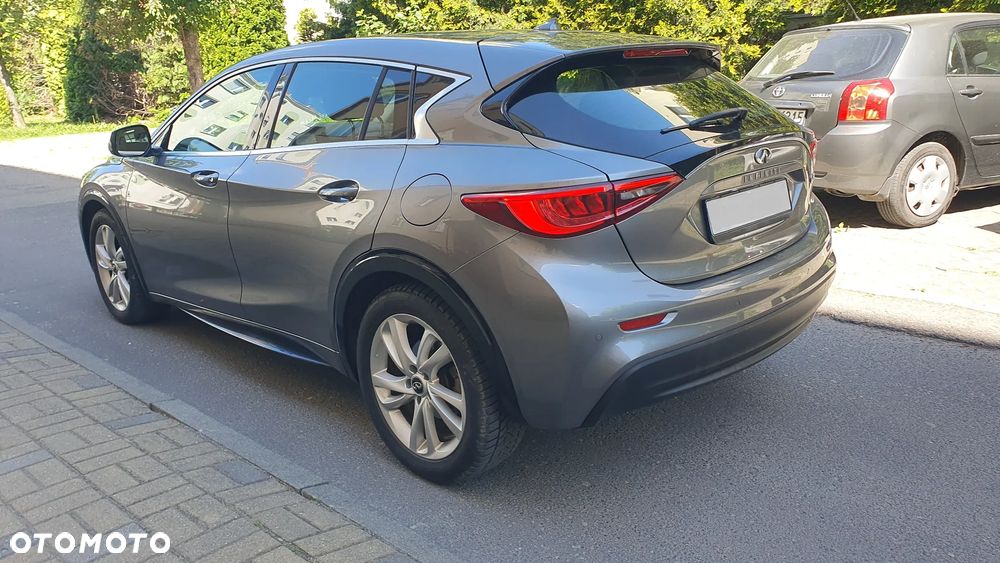 Infiniti Q30 1.5d DCT Business - 7
