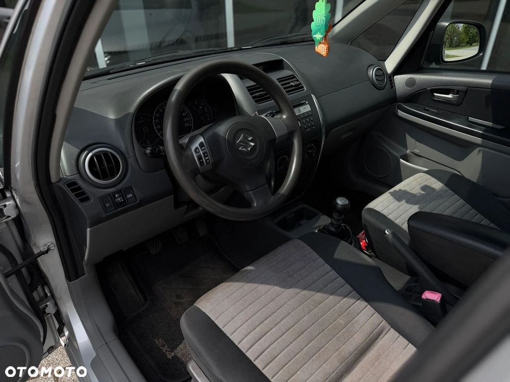 Suzuki SX4 1.6 DDiS Comfort - 25