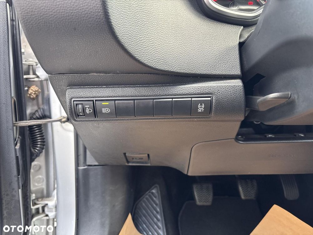 Toyota Corolla - 15