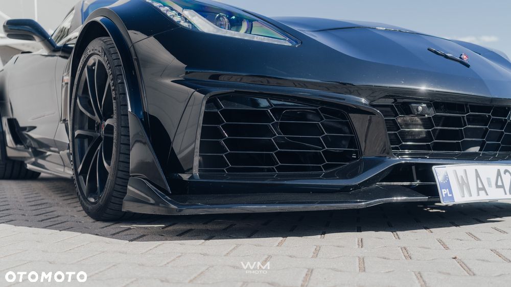 Chevrolet Corvette - 9