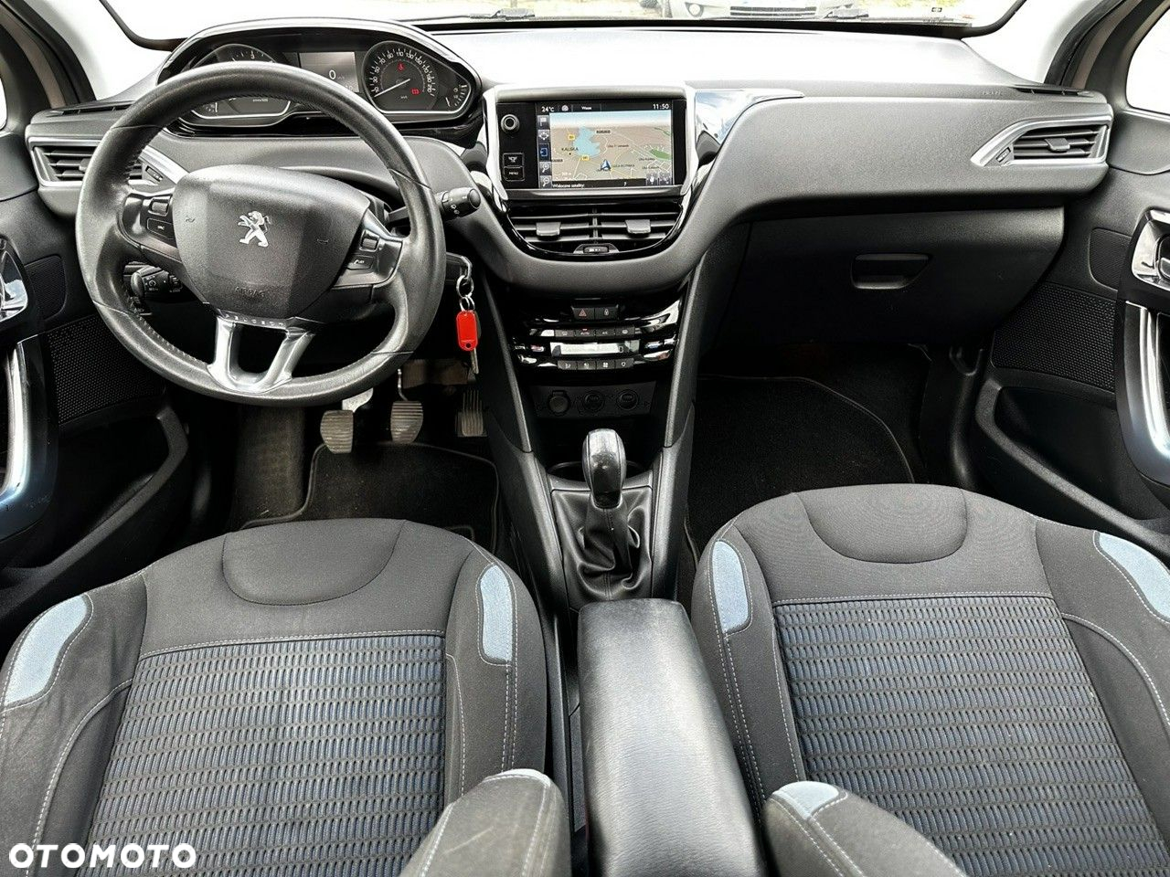 Peugeot 208 - 15