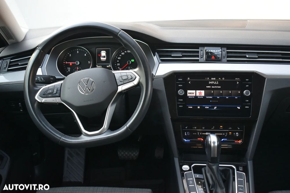 Volkswagen Passat 2.0 TDI DSG Comfortline - 13