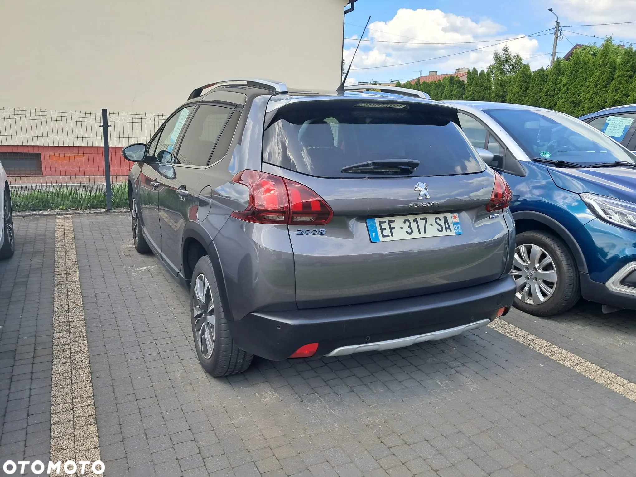 Peugeot 2008 1.2 Pure Tech Allure S&S EAT6 - 20