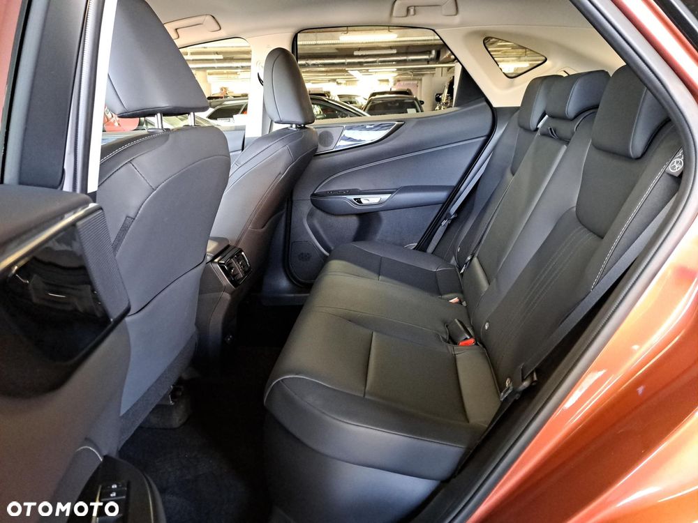 Lexus NX 350h Prestige AWD - 11