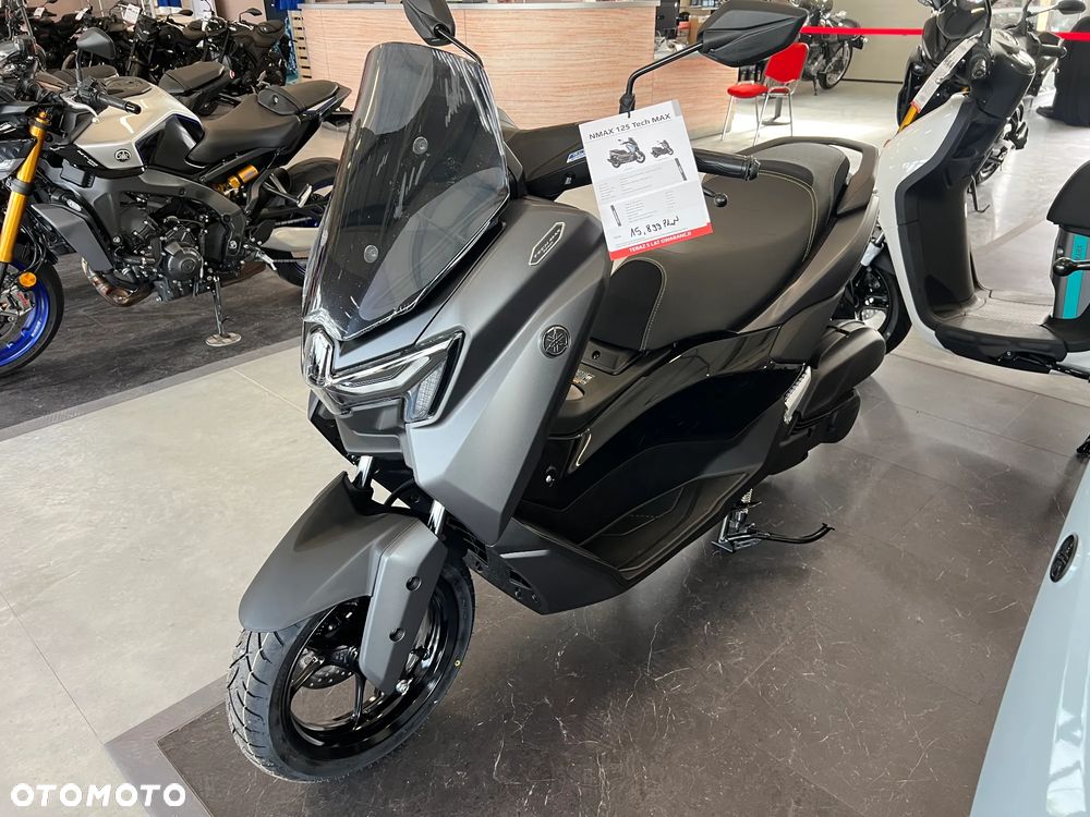 Yamaha NMAX - 11
