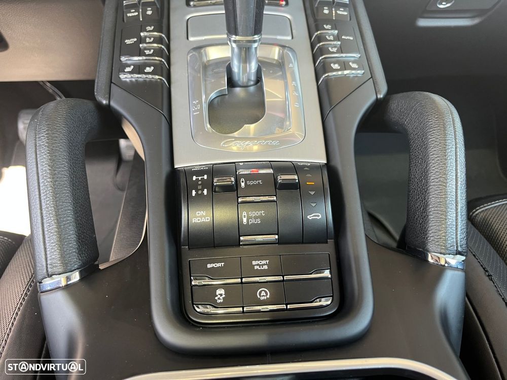 Porsche Cayenne Standard - 33