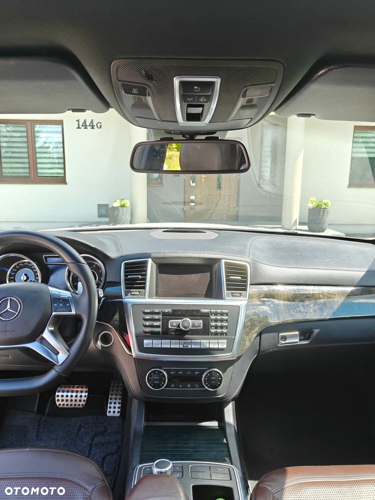 Mercedes-Benz GL - 24