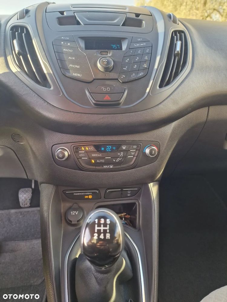 Ford Tourneo Courier 1.0 EcoBoost Titanium - 7