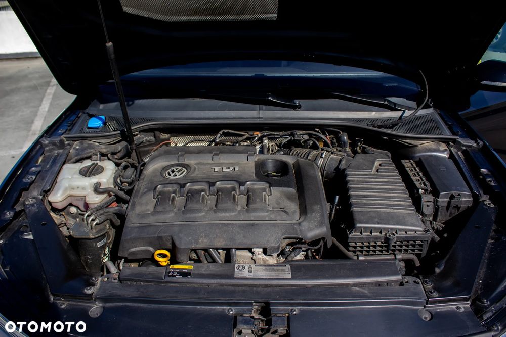 Volkswagen Passat - 18