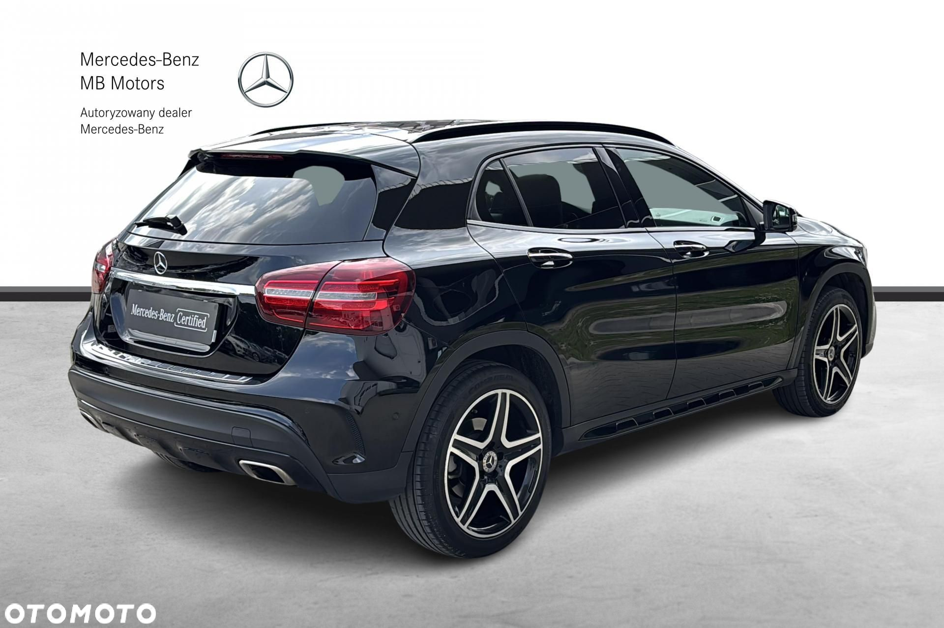 Mercedes-Benz GLA - 5