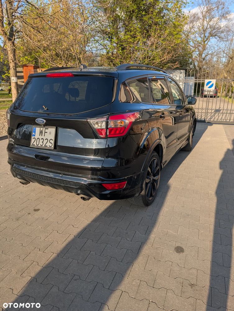 Ford Kuga - 10