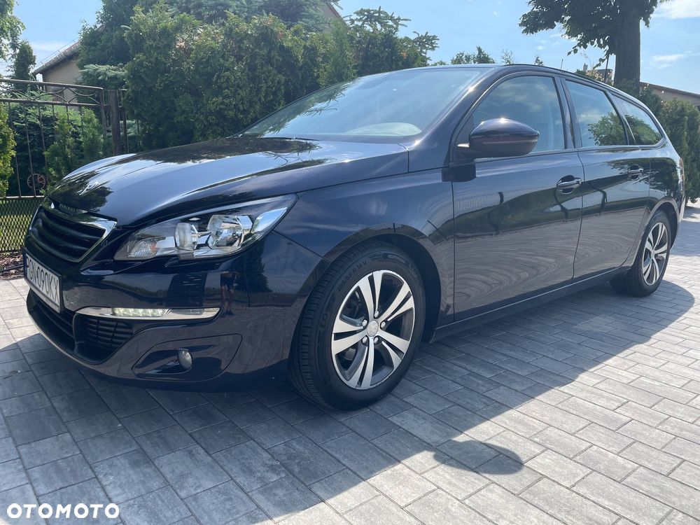 Peugeot 308 - 1