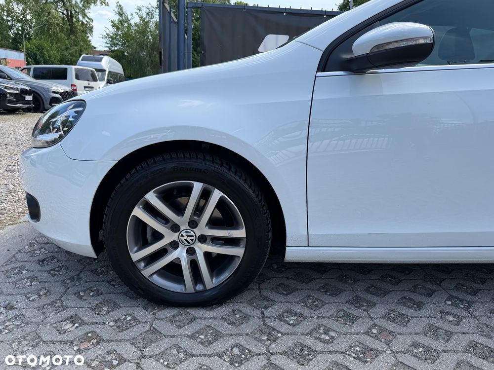 Volkswagen Golf 1.6 TDI DPF Highline - 11