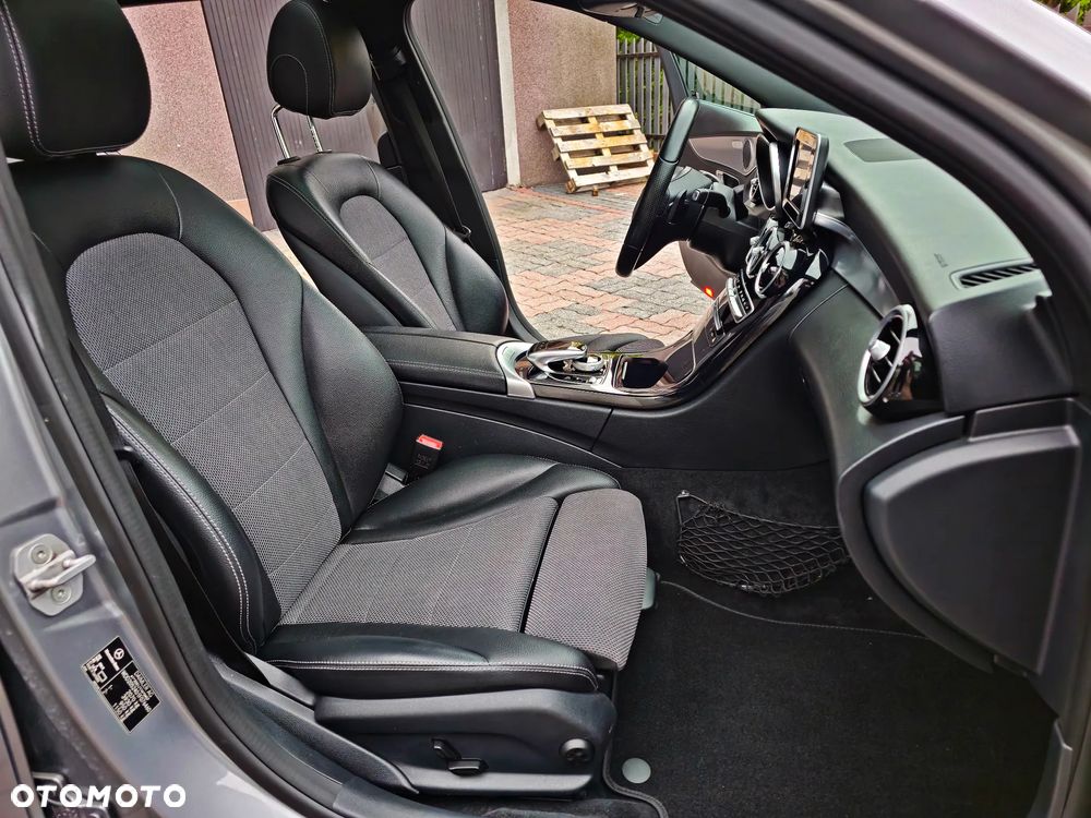 Mercedes-Benz Klasa C 180 T Kompressor Automatik BlueEFFICIENCY Avantgarde - 18