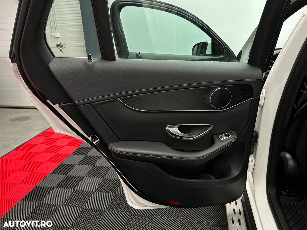 Mercedes-Benz GLC - 18