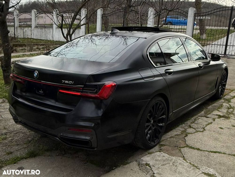 BMW Seria 7 750i xDrive - 17