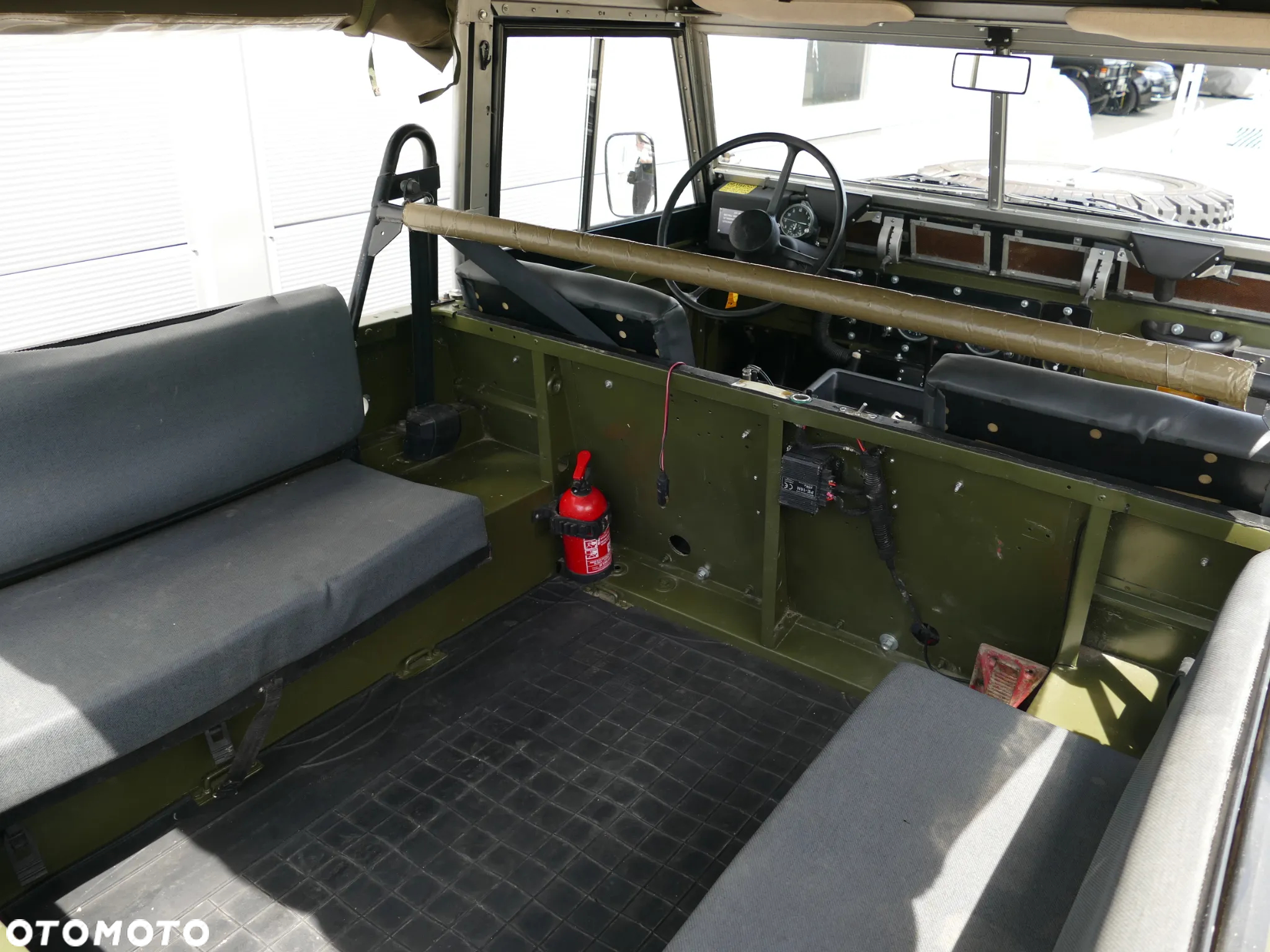 Land Rover Inny - 33