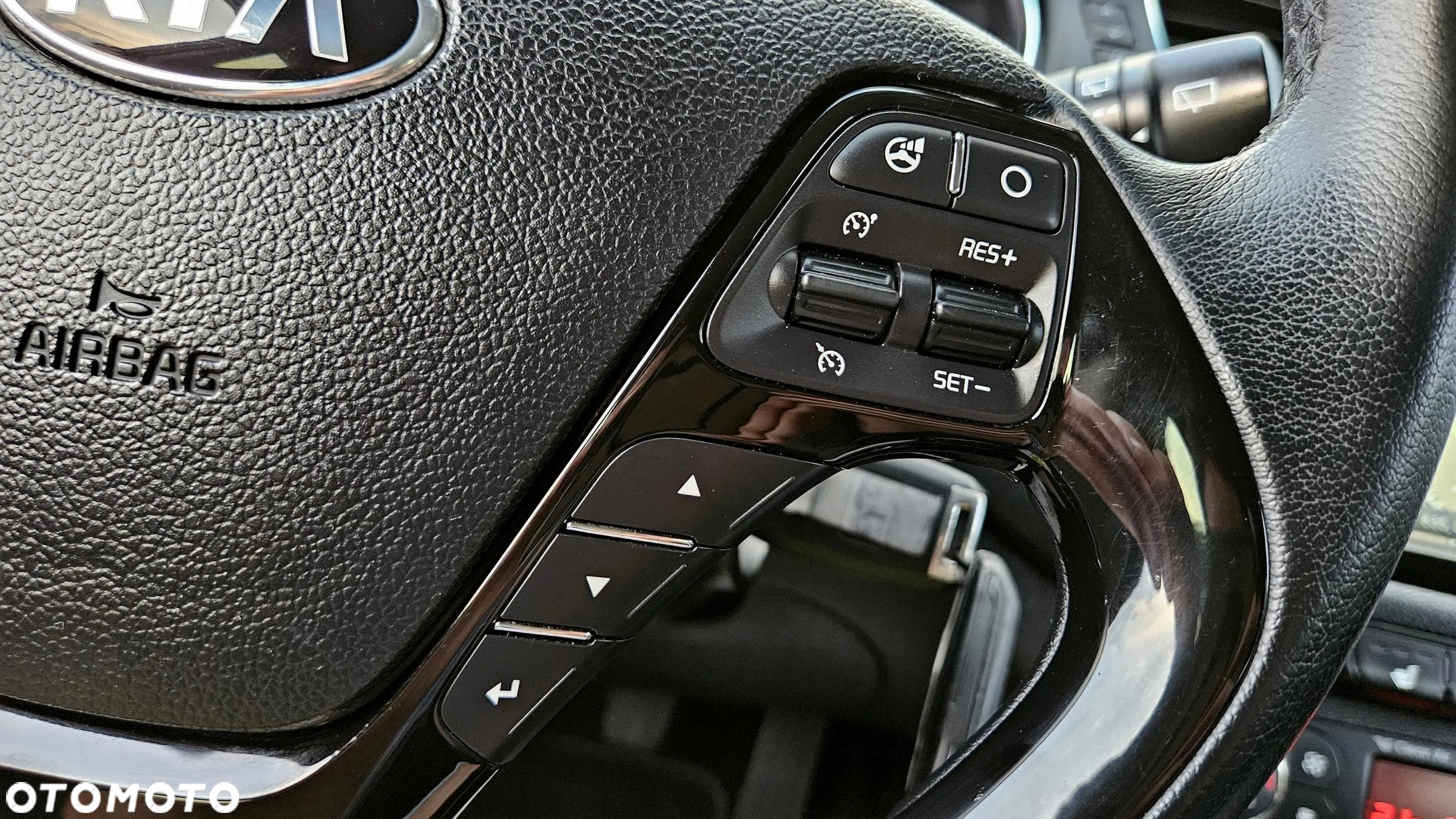 Kia Ceed Cee'd 1.6 GDI XL - 29
