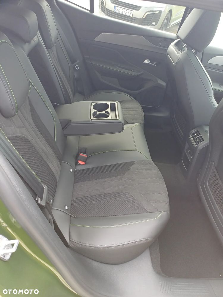 Peugeot 408 1.2 PureTech mHEV GT Exclusive S&S e-DSC6 - 10