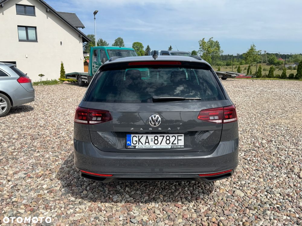 Volkswagen Passat 2.0 TDI SCR DSG Elegance - 10