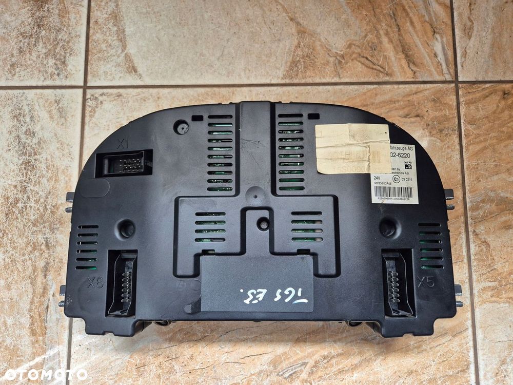 Licznik zegary tablica MAN TGX TGS TGL TGM EURO 5 81272026220 - 2