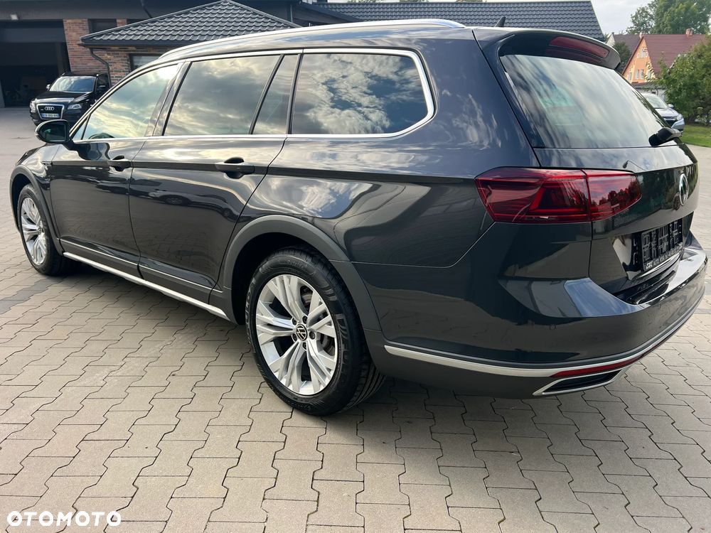 Volkswagen Passat Alltrack 2.0 TDI SCR DSG 4Motion - 5