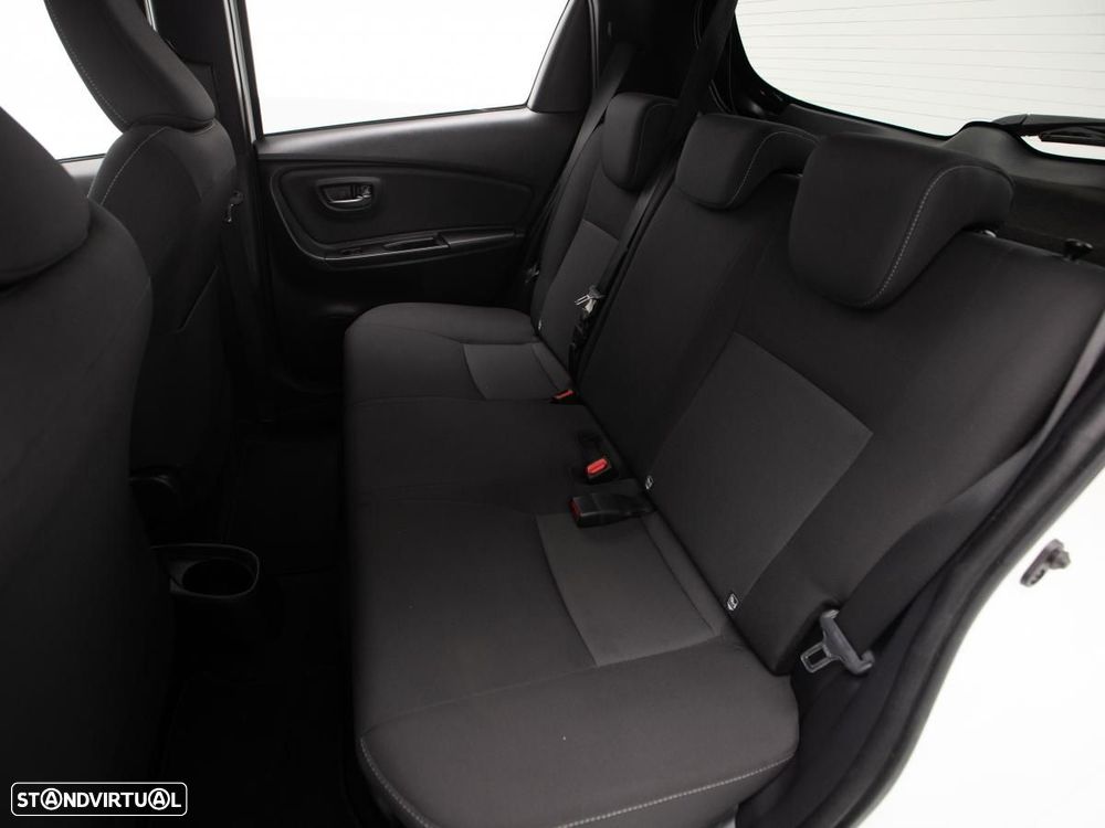 Toyota Yaris 1.5 HSD Square Collec.White - 10