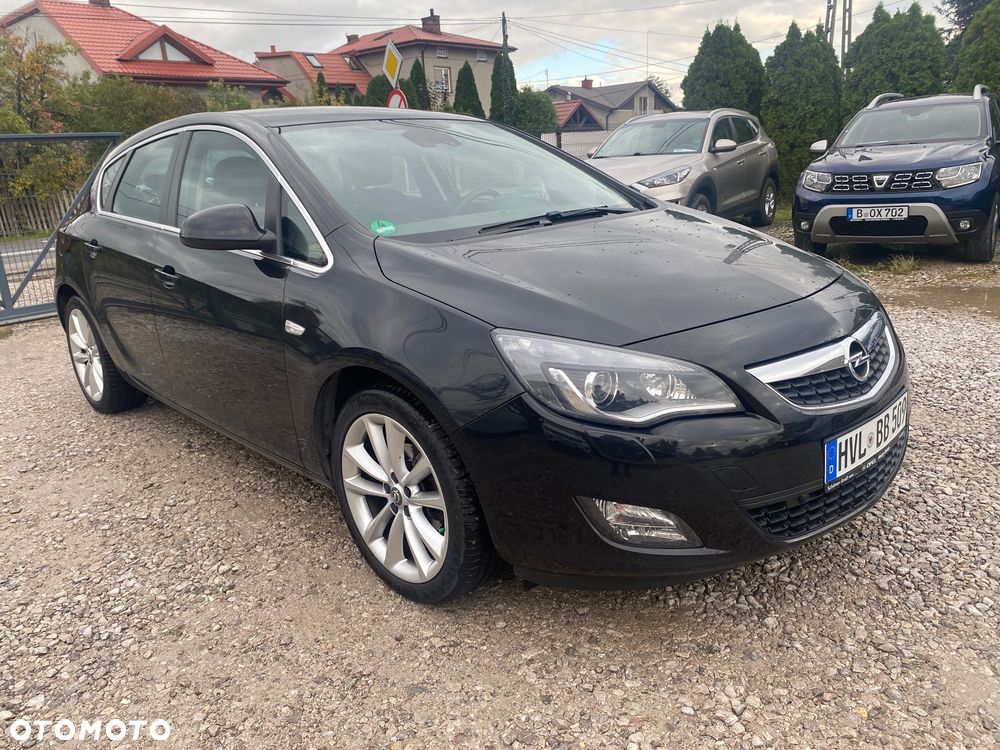Opel Astra 1.4 Turbo Cosmo - 3