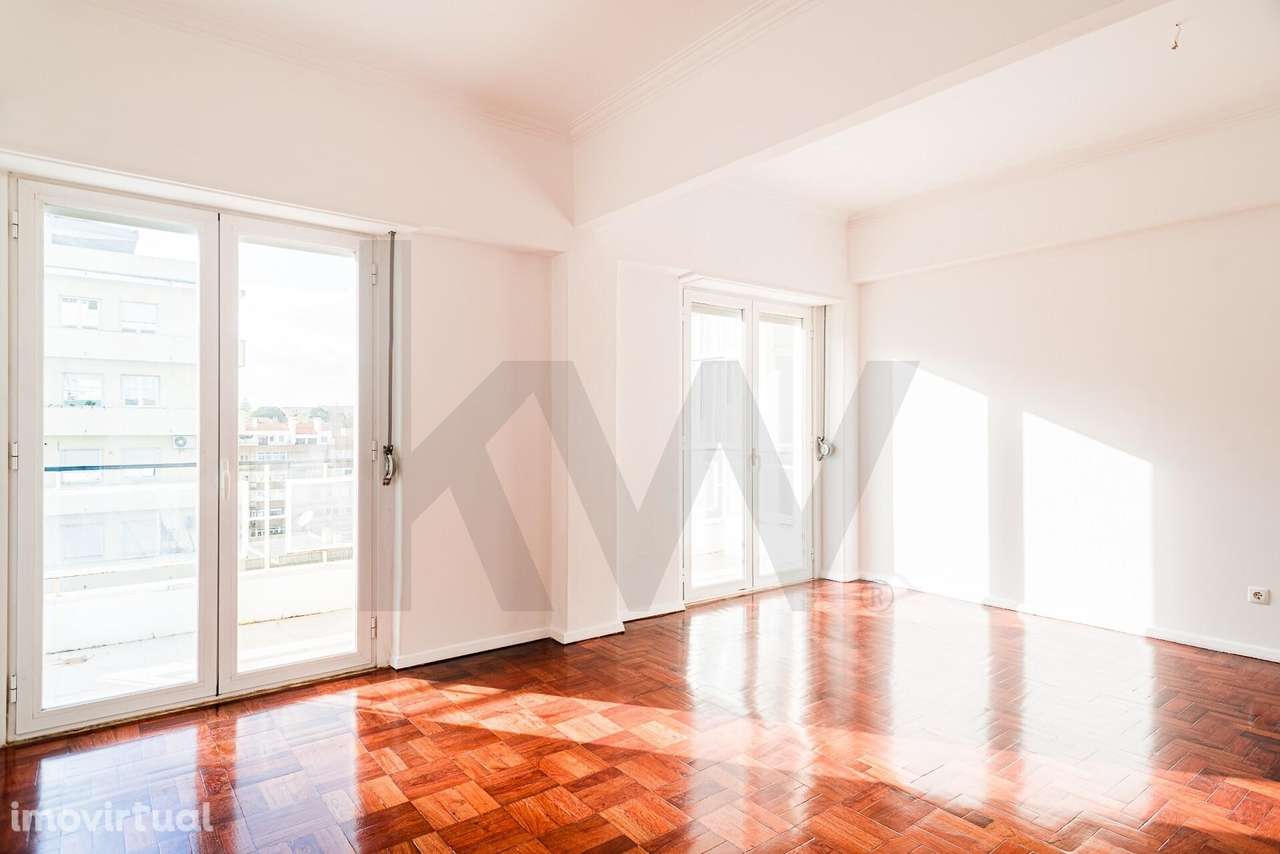 T3 remodelado e equipado no Restelo para arrendar e ser feliz! - Grande imagem: 2/25