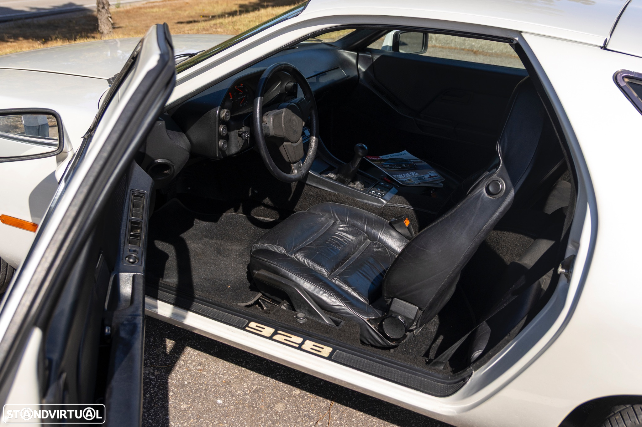 Porsche 928 - 14